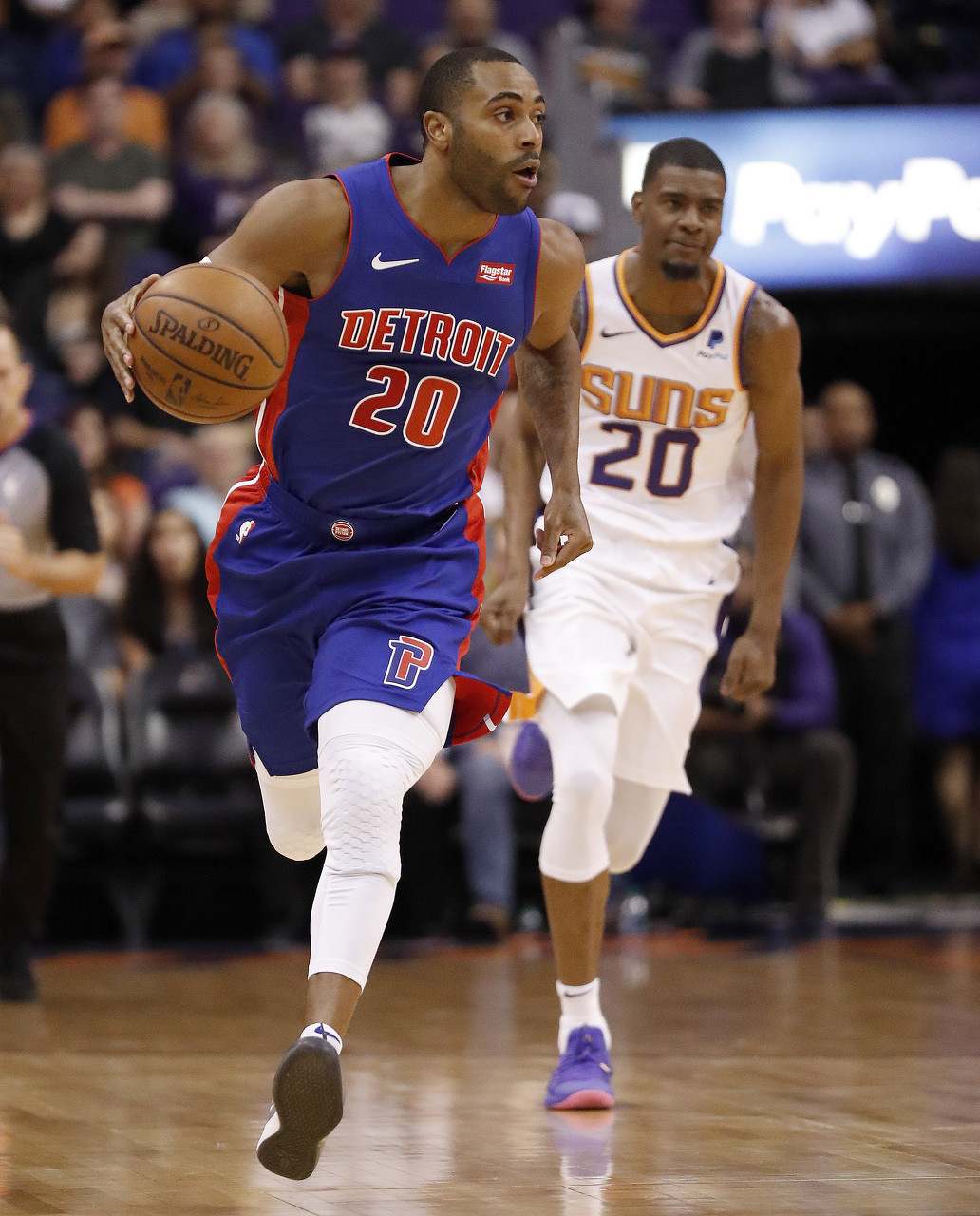 的附加条款 的附加条款